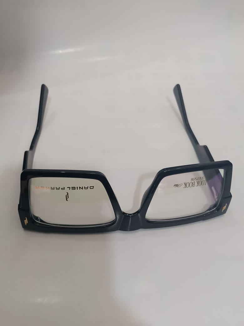 Frames & Eyeglasses